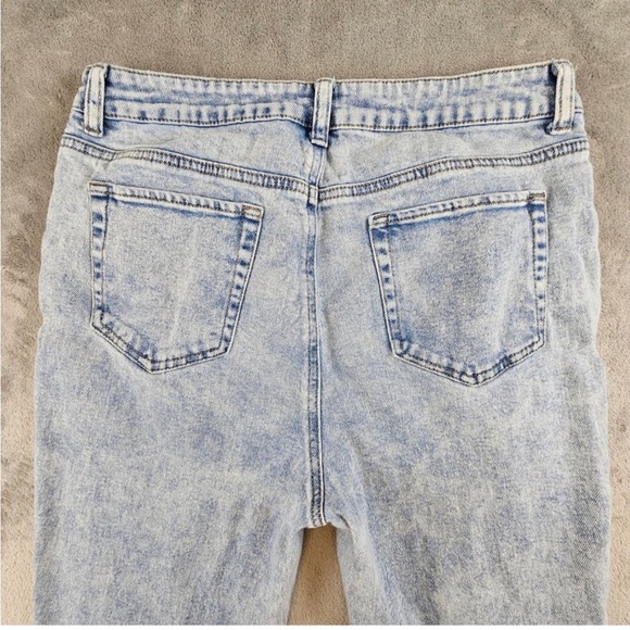 Tinsletown Jeans Womens Juniors 13 Hi-Rise Destructed Mom Light Wash Tapered - Picture 3 of 3